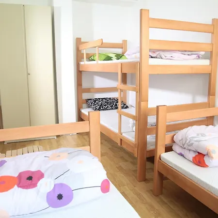 Hostel Jellostone Belgrade